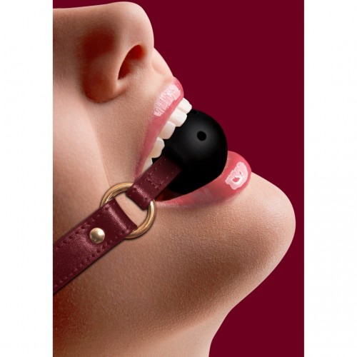 Μαύρο Φίμωτρο Με Τρύπες - Shots Ouch Breathable Ball Gag Luxurious & Fashionable Burgundy